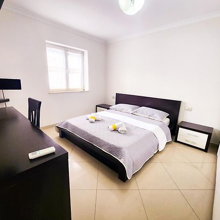 Apartment Sweet New Pazar ティラナ エクステリア 写真
